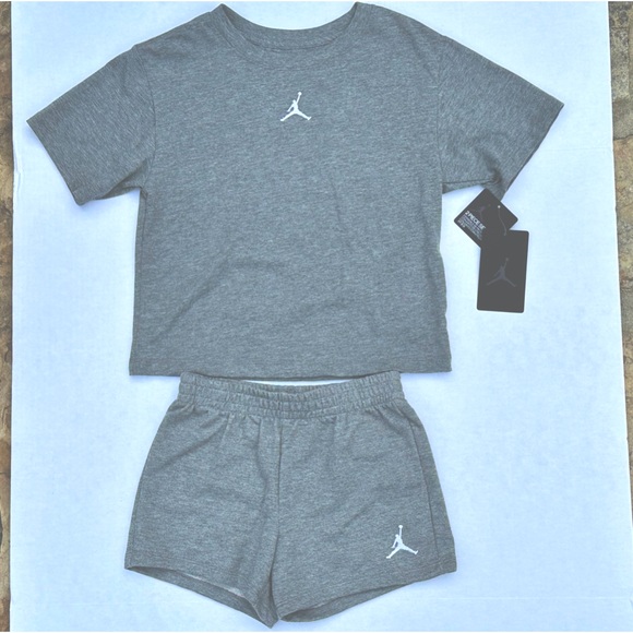NEW Nike Air Jordan Little Girls Gray Matching Short / Short Sleeve Set Size 6X - Picture 1 of 4